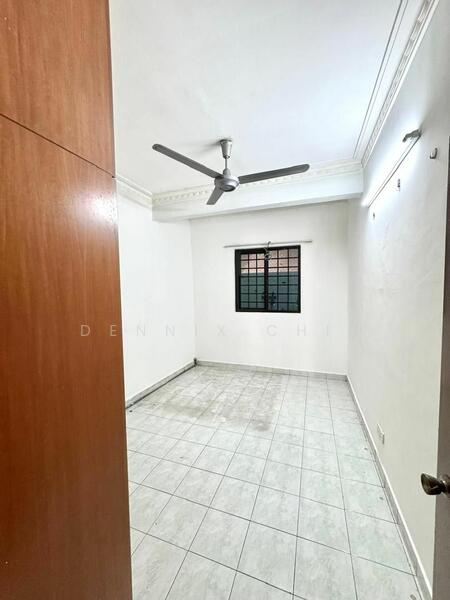 For Sale - Townhouse at Taman Lagenda Mas
