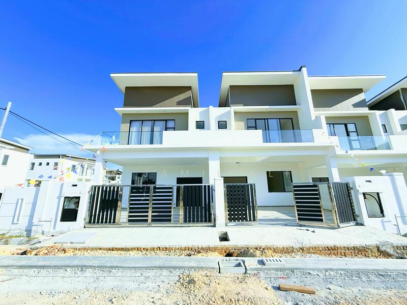 For Sale - Semi-Detached House at Taman Banang Jaya
