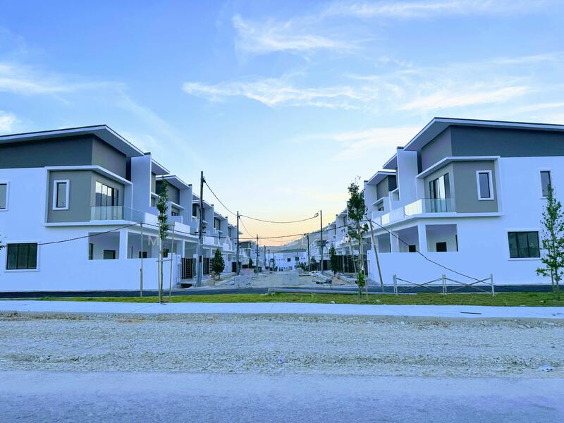 For Sale - Semi-Detached House at Taman Banang Jaya