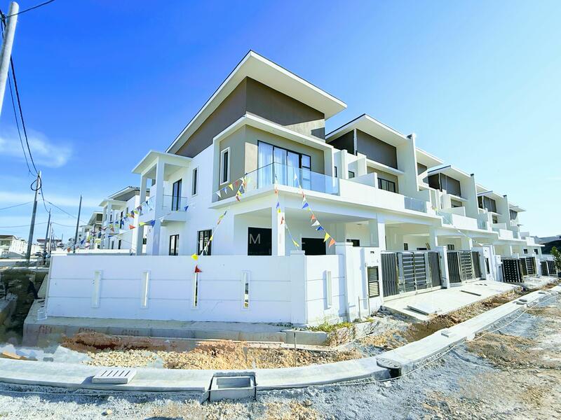 For Sale - Semi-Detached House at Taman Banang Jaya