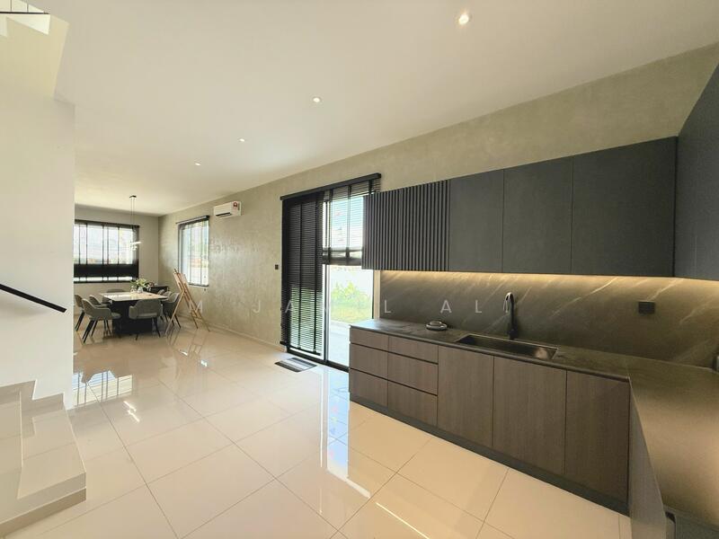 For Sale - Semi-Detached House at Taman Banang Jaya