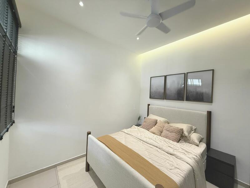 For Sale - Semi-Detached House at Taman Banang Jaya