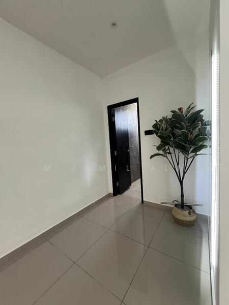 For Sale - Semi-Detached House at Taman Banang Jaya