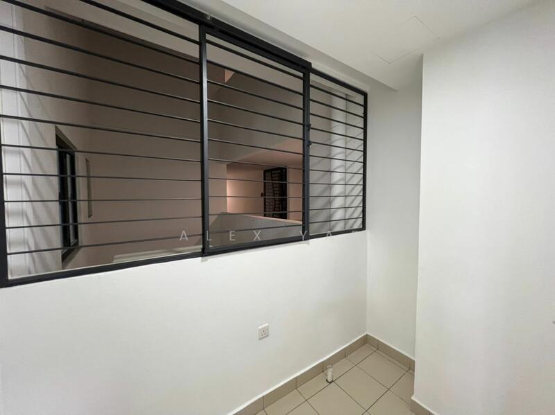 For Sale - Trinity Lemanja
