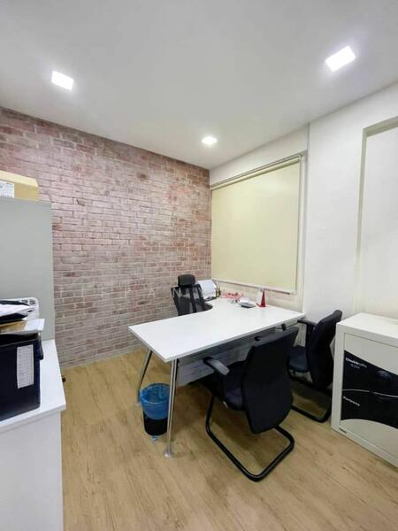 Untuk Disewa - Office # Ready Move in Fully Furnished & Reno @ Boulevard Business Park Jalan Kuching