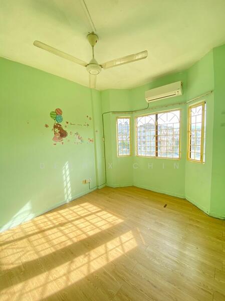 Untuk Dijual - Kenari Court
