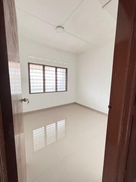 For Sale - Taman Mohd Yassin , Simpang Renggam