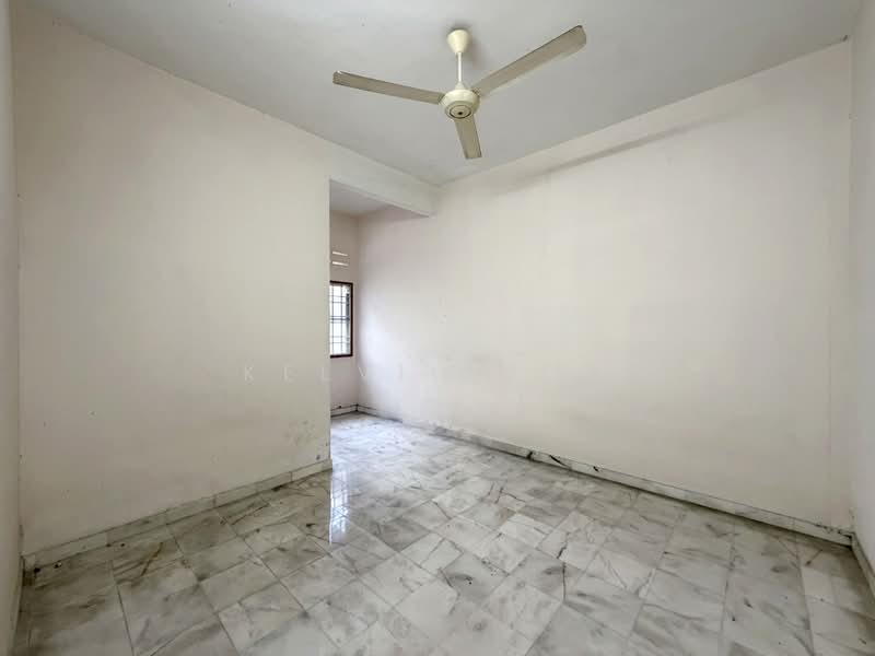 Semi-Detached House for Sale in Taman Sri Manggis (Teluk Intan) - Kelvin Foo - Interior - PropertyGuru.com.my