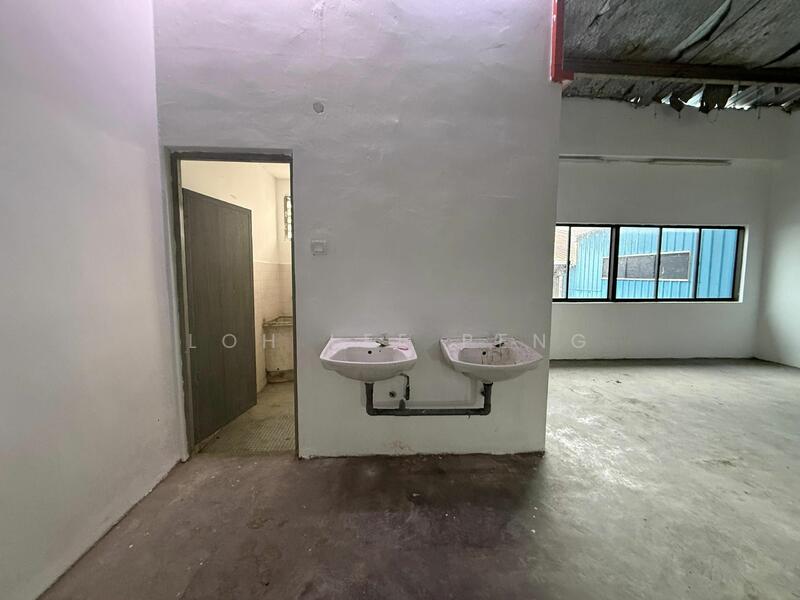 For Sale - Terrace factory at Kawasan Perindustrian Pandan