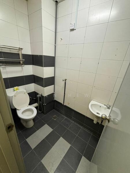 Office for Sale in Taman Bukit Jambul (Bukit Jambul) - Ben Hew - PropertyGuru.com.my