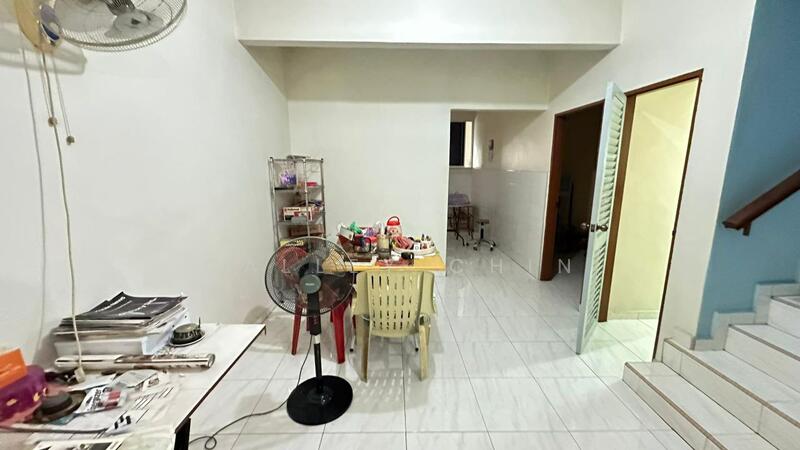 For Sale - Taman Universiti @ 2 Storey Terrace House