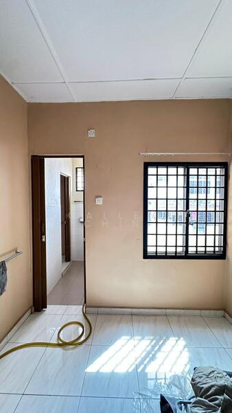 For Sale - Taman Universiti @ 2 Storey Terrace House
