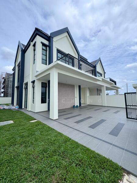 For Sale - Austin Duta