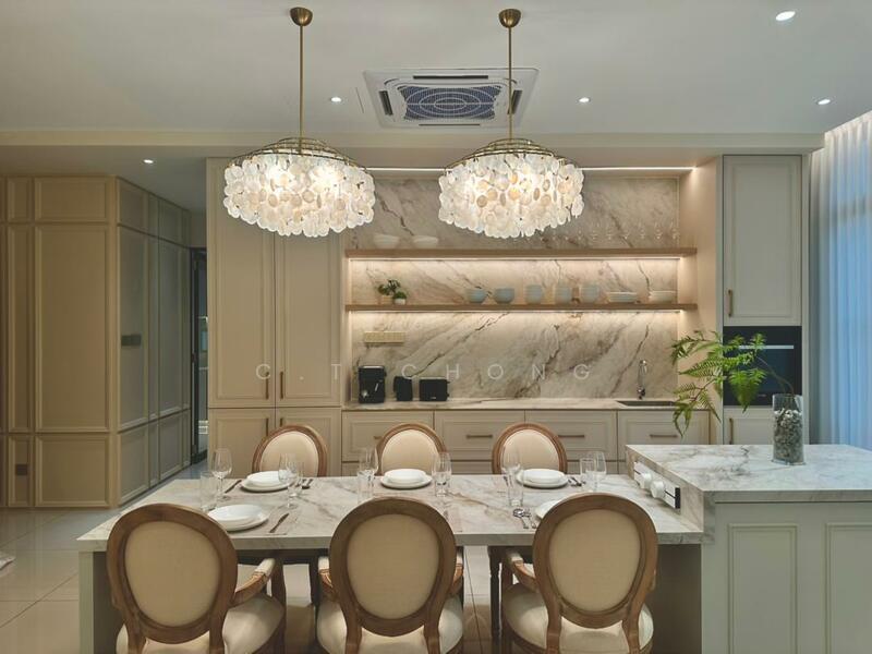 For Sale - Austin Duta