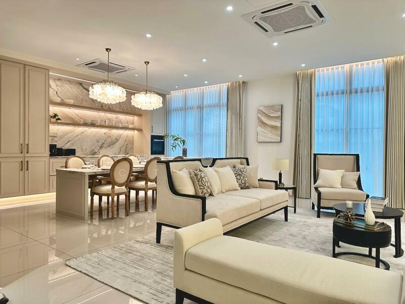 For Sale - Austin Duta