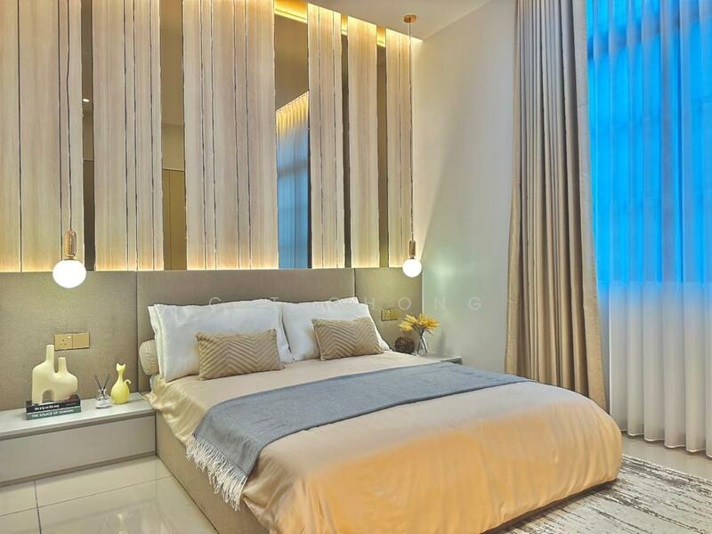 For Sale - Austin Duta