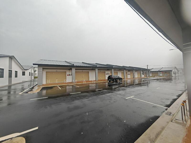 For Rent - Bandar Putra Single Storey Shoplot For Rent