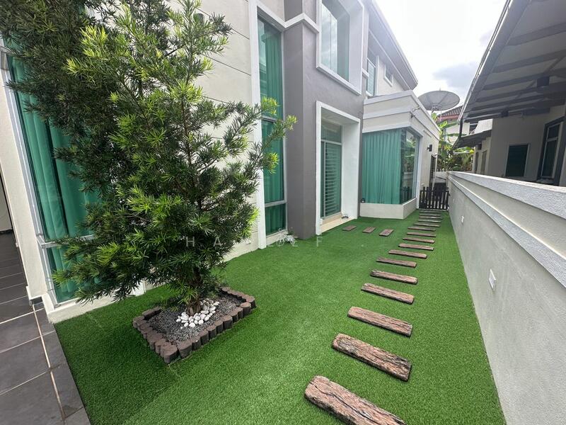 For Sale - Rumah Berkembar 2.5 Tingkat - Taman Teratai Jingga - Alor Setar