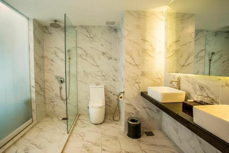 For Rent - ⭐ No Buyover ⭐ Standalone ⭐ 283 rooms ⭐ RM3.62 psf ⭐ Connected to MRT Station ⭐