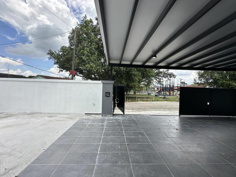 For Sale - Taman Masai, Corner with unblock garden view