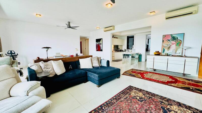 For Sale - Zehn Bukit Pantai
