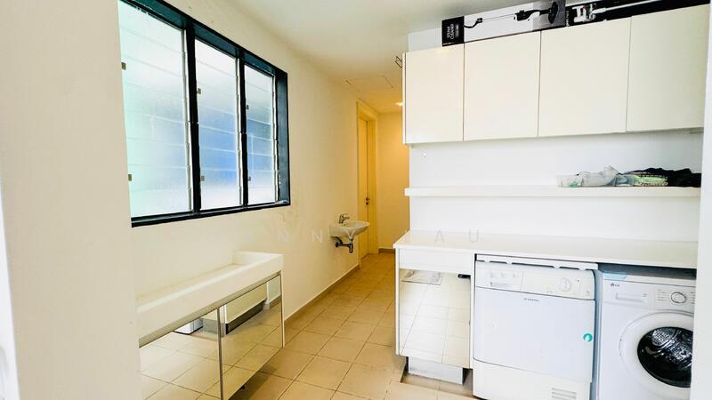 For Sale - Zehn Bukit Pantai