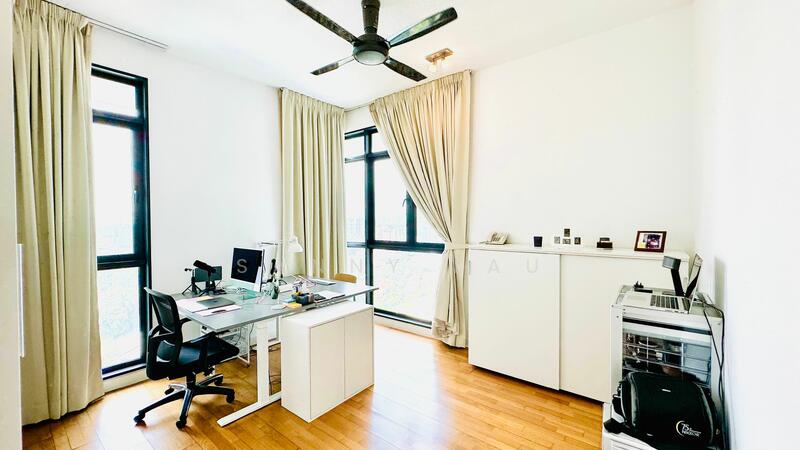 For Sale - Zehn Bukit Pantai