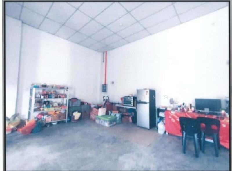 For Sale - 1.5 Storey Semi Detached Factory (2 Adjoining) @ Perindustrian Maju Jaya, Kempas, Johor.