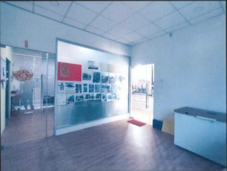 For Sale - 1.5 Storey Semi Detached Factory (2 Adjoining) @ Perindustrian Maju Jaya, Kempas, Johor.