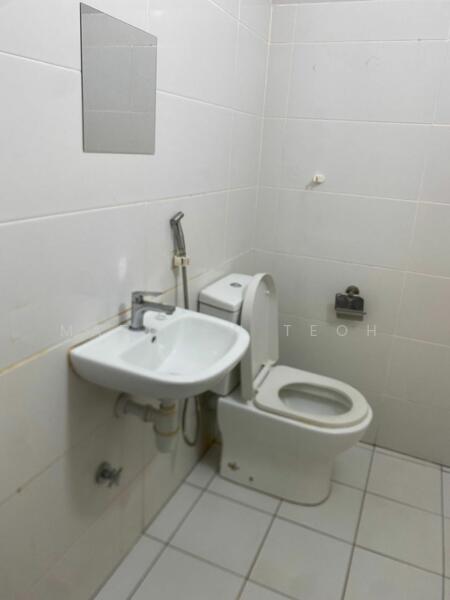 For Rent - Semi-Detached House at Eco Forest