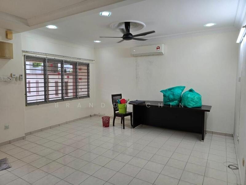 For Rent - Terraced House at Taman Ukay Bistari