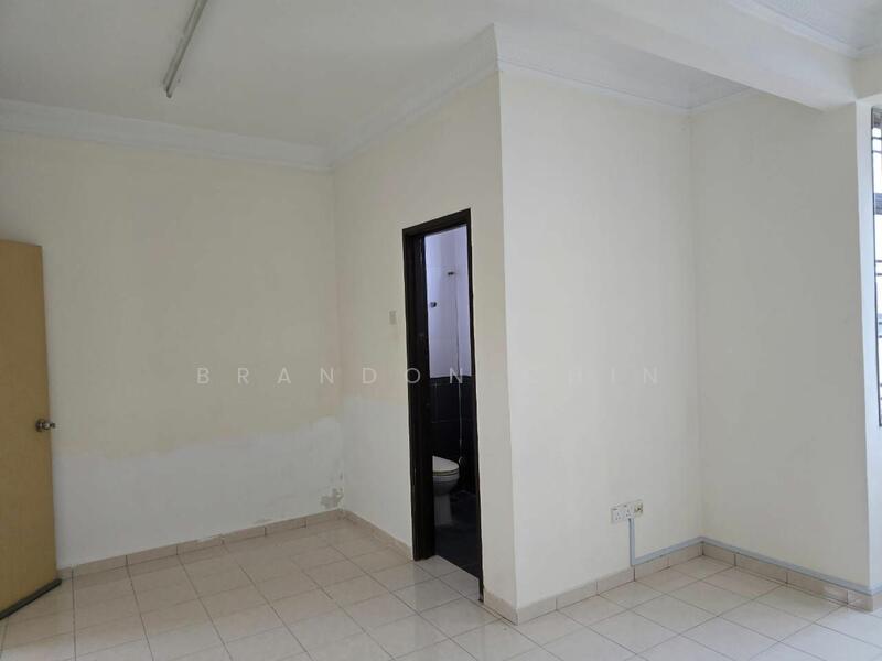 For Rent - Terraced House at Taman Ukay Bistari