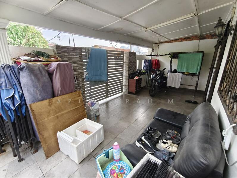 For Sale - Taman Salak Jaya