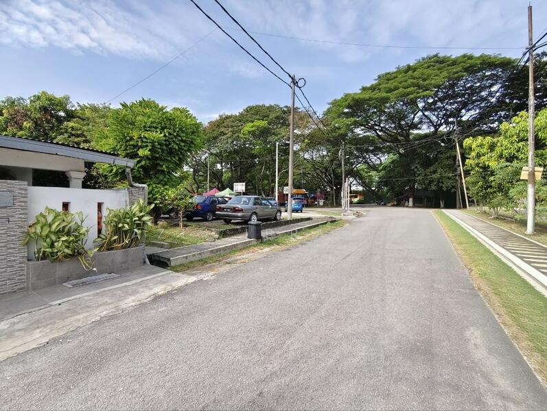 For Sale - Taman Salak Jaya