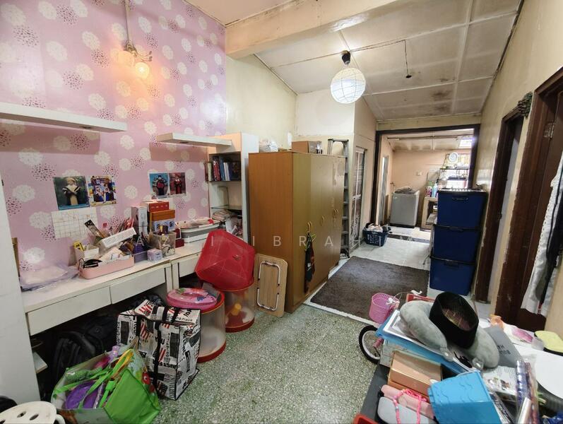 For Sale - Taman Salak Jaya
