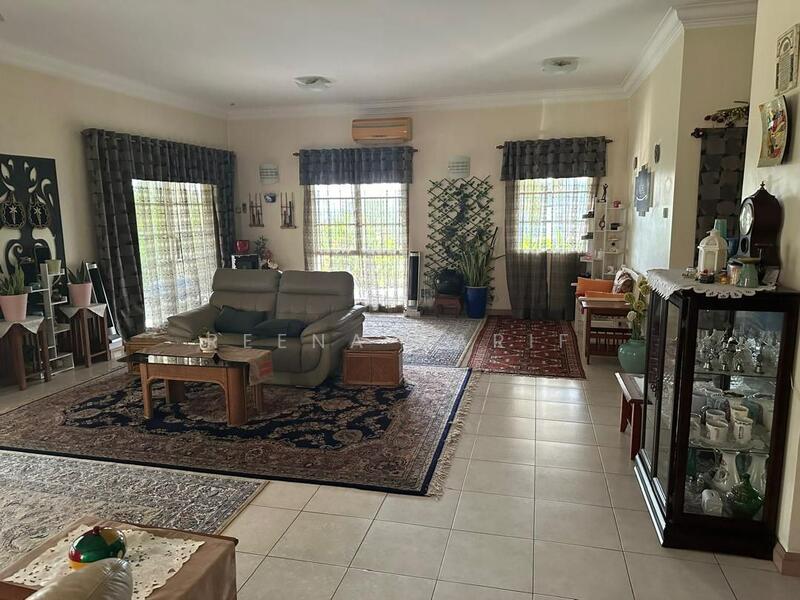 Untuk Dijual - Bungalow Double Storey Seksyen 8 Shah Alam