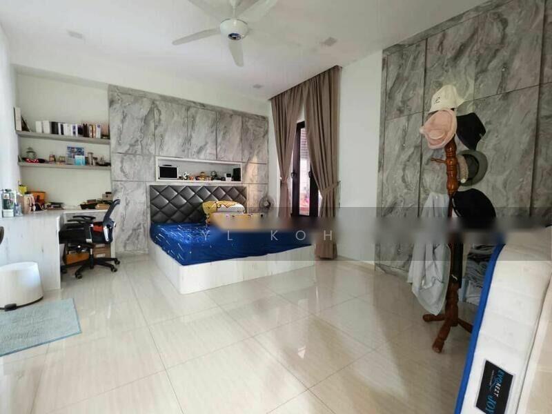 For Sale - Semi-Detached House at Taman Seri Austin