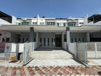 For Rent - 2-storey Terrace House at Taman Melor