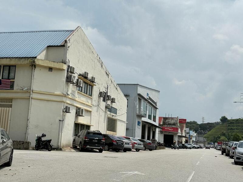 Untuk Disewa - Sri Damansara Business Park