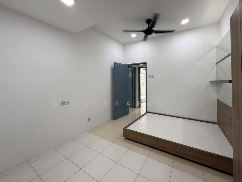 2-storey Terraced House for Sale in Bandar Saujana Putra (Tanjong Duabelas) - Azizirrahim . - Bedroom - PropertyGuru.com.my
