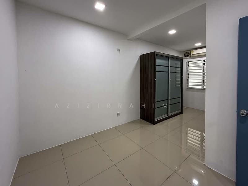 2-storey Terraced House for Sale in Bandar Saujana Putra (Tanjong Duabelas) - Azizirrahim . - Interior - PropertyGuru.com.my