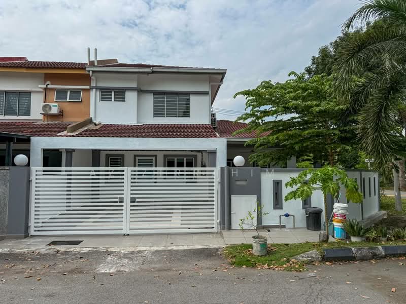 2-storey Terraced House for Sale in Bandar Saujana Putra (Tanjong Duabelas) - Azizirrahim . - Exterior - PropertyGuru.com.my