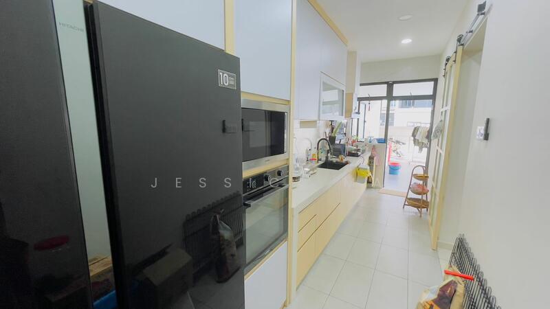 Untuk Disewa - Kempas Utama Kempas Utama Taman Kempas Utama Kempas Utama Taman Kempas Utama