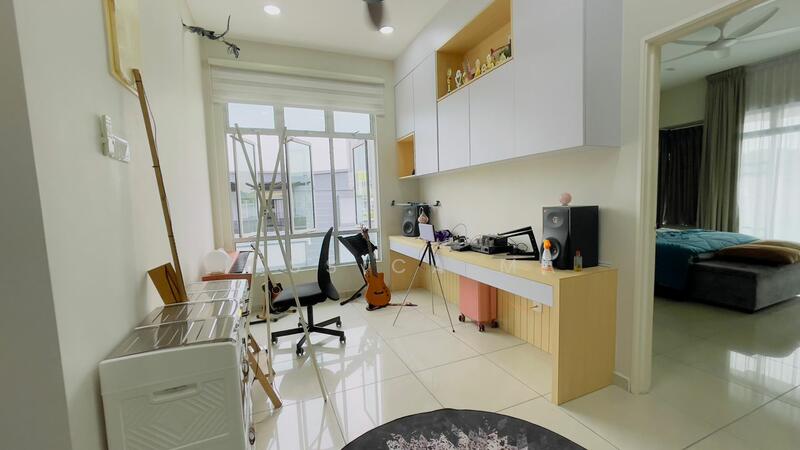 Untuk Disewa - Kempas Utama Kempas Utama Taman Kempas Utama Kempas Utama Taman Kempas Utama