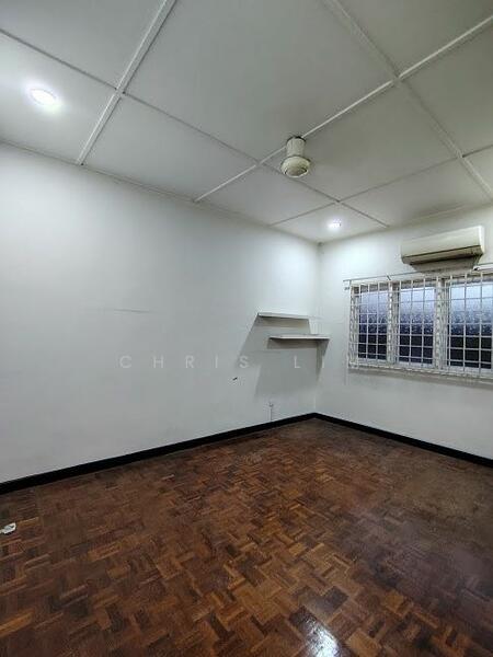 For Rent - Jalan Sri Petaling 16