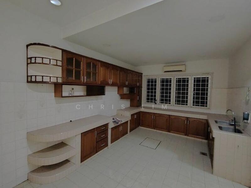 For Rent - Jalan Sri Petaling 16
