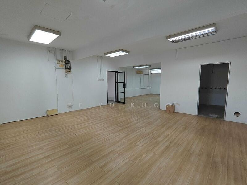 For Rent - Shop at SS2