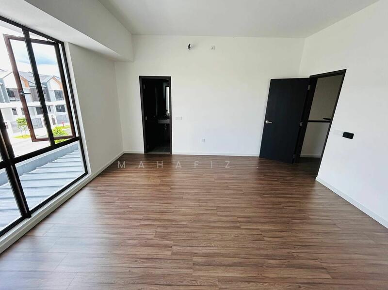 For Sale - Terraced House at Bandar Serenia