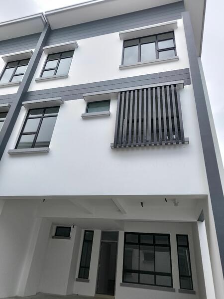 Rumah Teres untuk Dijual di Taman Ponderosa (Johor Bahru) - Au Yong Lucy - PropertyGuru.com.my