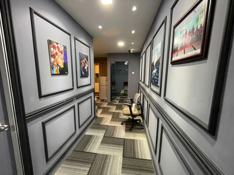 Servis Apartment untuk Disewa di Plaza Damas - Reena Nagalingam - Corridor - PropertyGuru.com.my